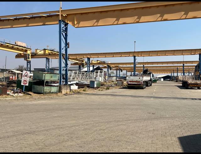 18,286M² FACTORY TO LET IN ROODEKOP